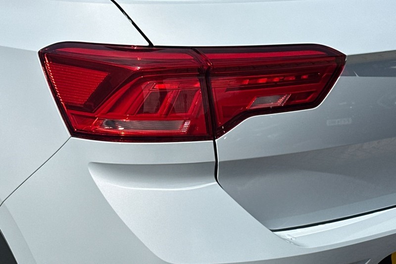 2021 (71) VOLKSWAGEN T-ROC 1.0 TSI 110 Black Edition 5dr 5305574