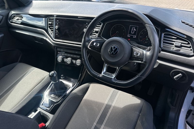 2021 (71) VOLKSWAGEN T-ROC 1.0 TSI 110 Black Edition 5dr 5305548