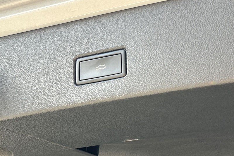 2021 (71) VOLKSWAGEN T-ROC 1.0 TSI 110 Black Edition 5dr 5305570