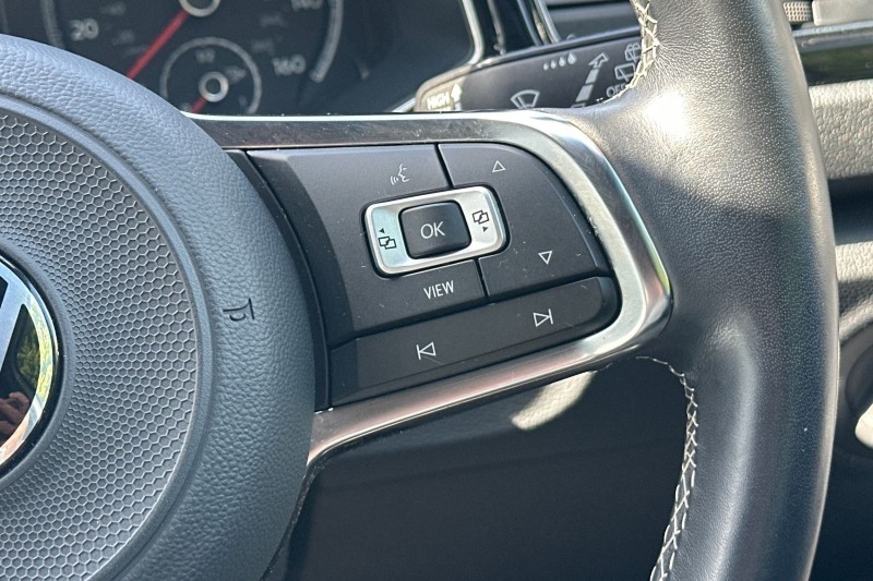 2021 (71) VOLKSWAGEN T-ROC 1.0 TSI 110 Black Edition 5dr 5305557