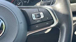 2021 (71) VOLKSWAGEN T-ROC 1.0 TSI 110 Black Edition 5dr 5305557