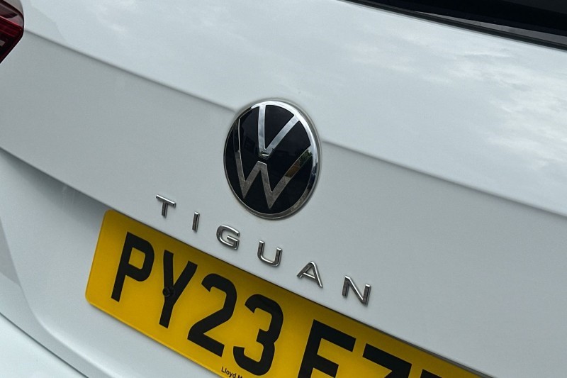 2023 (23) VOLKSWAGEN TIGUAN 1.5 TSI 150 R-Line 5dr DSG 5468175