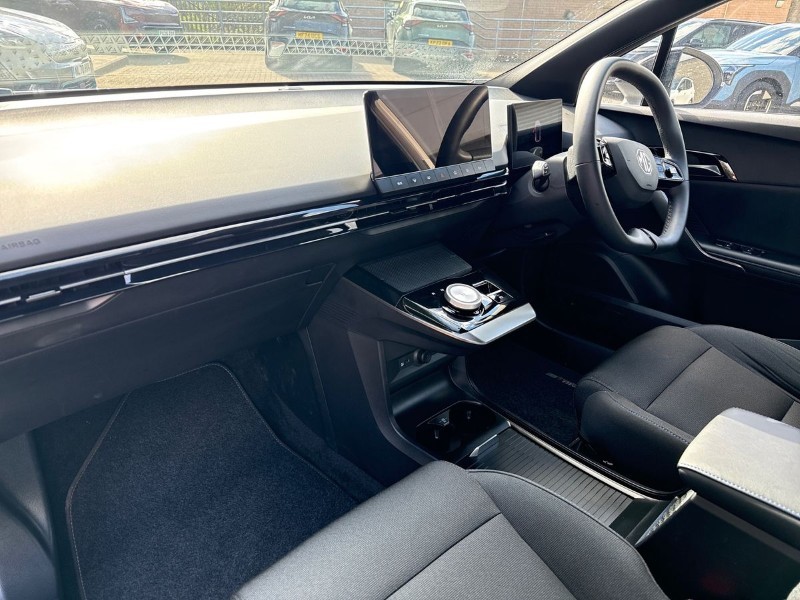 2023 (73) MG MOTOR UK MG4 150kW SE EV Long Range 64kWh 5dr Auto 5309515