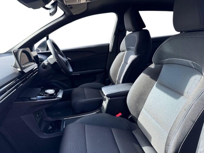 2023 (73) MG MOTOR UK MG4 150kW SE EV Long Range 64kWh 5dr Auto 1