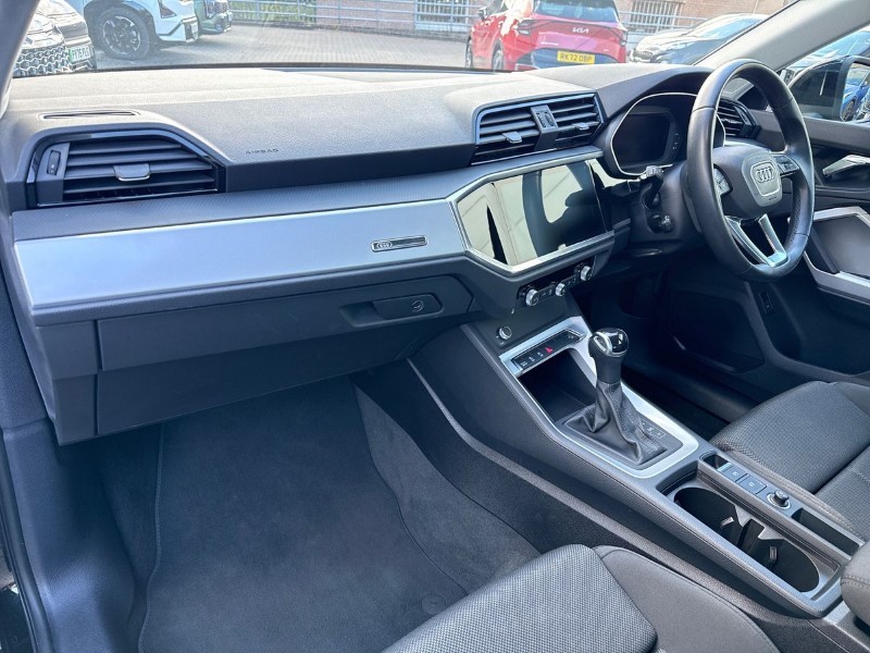 2022 (22) AUDI Q3 35 TFSI Sport 5dr S Tronic 5409976