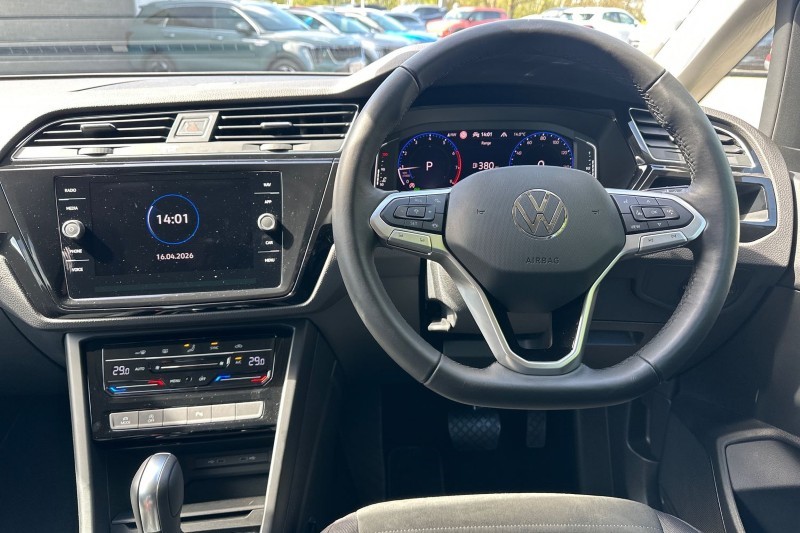 2025 (74) VOLKSWAGEN TOURAN 1.5 TSI EVO SEL 5dr DSG 5300643