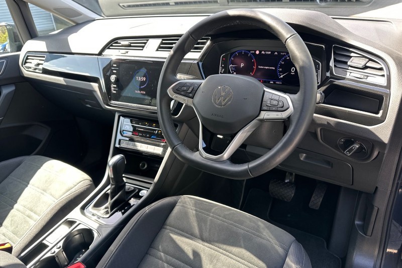 2025 (74) VOLKSWAGEN TOURAN 1.5 TSI EVO SEL 5dr DSG 5300632