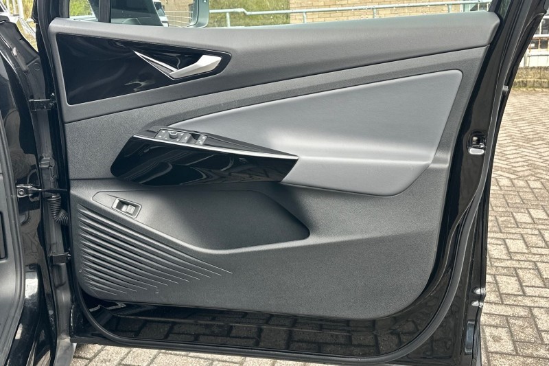 2024 (74) VOLKSWAGEN ID.5 210kW Match Pro 77kWh 5dr Auto 5273385