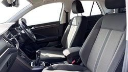 2019 (69) VOLKSWAGEN T-ROC 1.5 TSI EVO SE 5dr 5299567