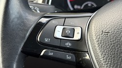 2019 (69) VOLKSWAGEN T-ROC 1.5 TSI EVO SE 5dr 5299582