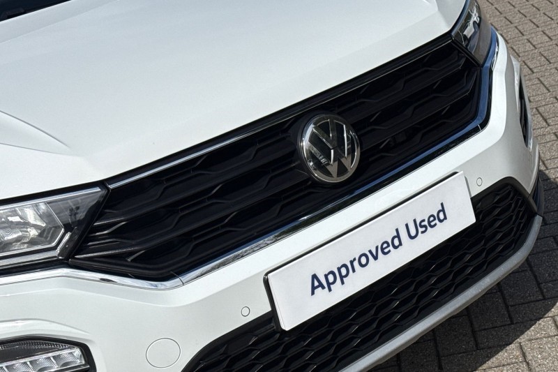 2019 (69) VOLKSWAGEN T-ROC 1.5 TSI EVO SE 5dr 5299596