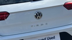 2019 (69) VOLKSWAGEN T-ROC 1.5 TSI EVO SE 5dr 5299600