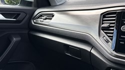 2019 (69) VOLKSWAGEN T-ROC 1.5 TSI EVO SE 5dr 5299589