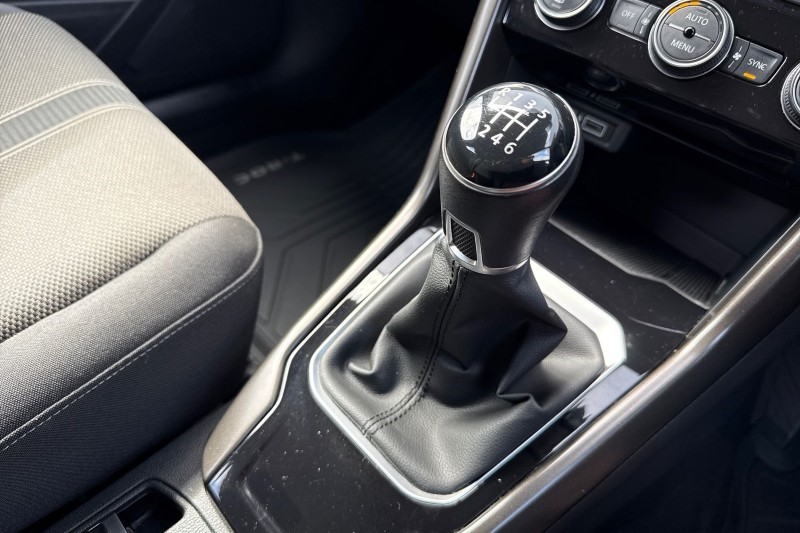 2019 (69) VOLKSWAGEN T-ROC 1.5 TSI EVO SE 5dr 5299590