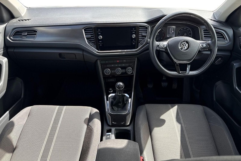 2019 (69) VOLKSWAGEN T-ROC 1.5 TSI EVO SE 5dr 5299573