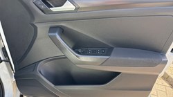 2019 (69) VOLKSWAGEN T-ROC 1.5 TSI EVO SE 5dr 5299575