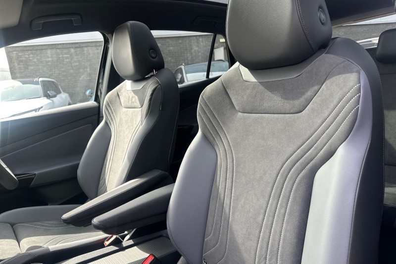 2025 (25) VOLKSWAGEN ID.4 210kW 4MOTION Match Pro 77kWh 5dr Auto 5278922