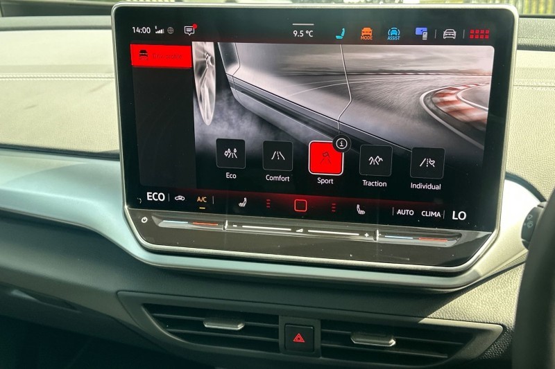 2025 (25) VOLKSWAGEN ID.4 210kW 4MOTION Match Pro 77kWh 5dr Auto 5278918