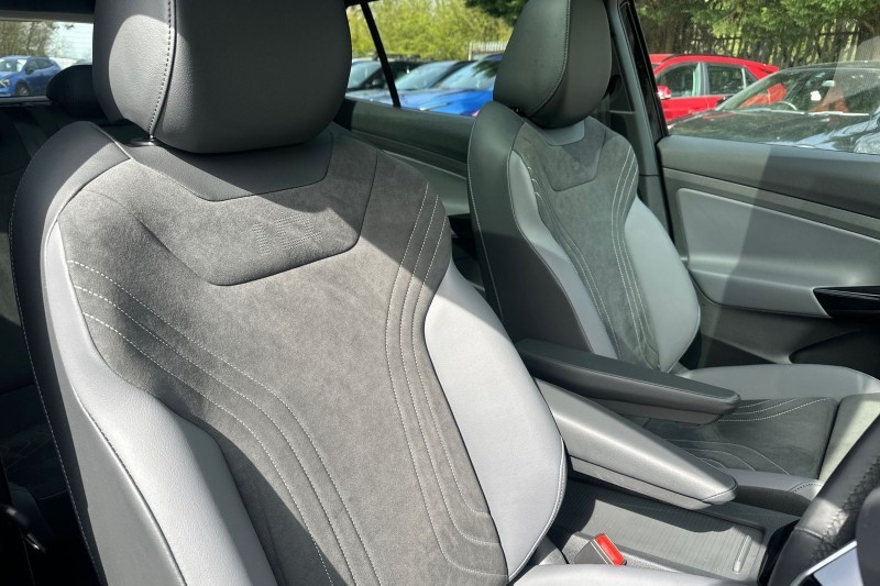 2025 (25) VOLKSWAGEN ID.4 210kW 4MOTION Match Pro 77kWh 5dr Auto 5278907