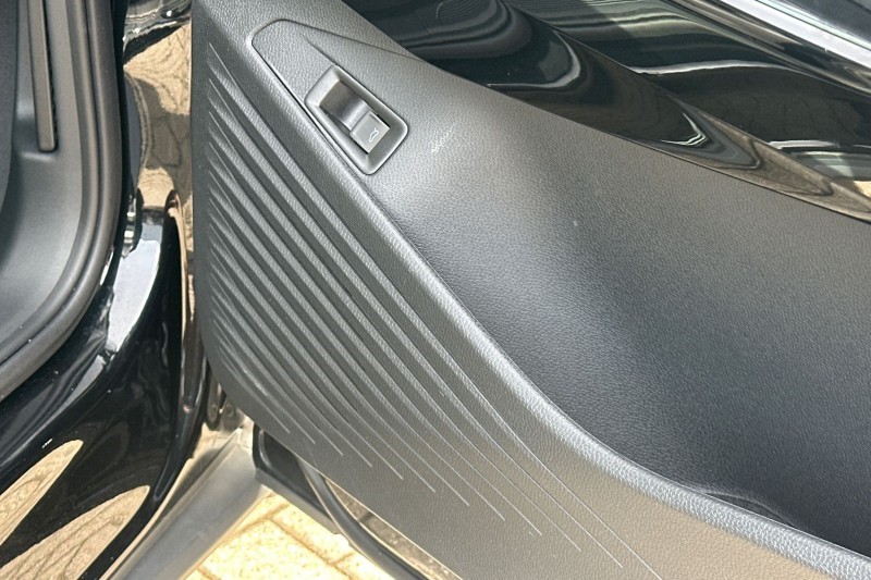 2025 (25) VOLKSWAGEN ID.4 210kW 4MOTION Match Pro 77kWh 5dr Auto 5278903