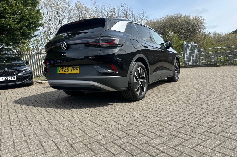 2025 (25) VOLKSWAGEN ID.4 210kW 4MOTION Match Pro 77kWh 5dr Auto 5278930