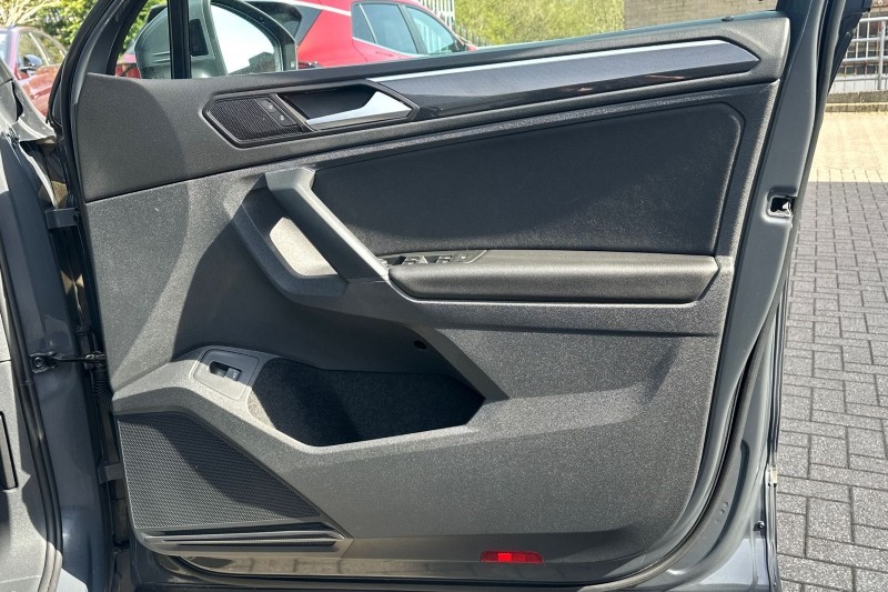 2023 (23) VOLKSWAGEN TIGUAN 1.5 TSI 150 Elegance 5dr DSG 5279434