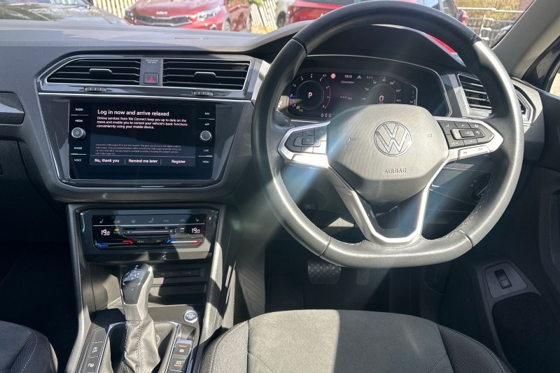 2023 (23) VOLKSWAGEN TIGUAN 1.5 TSI 150 Elegance 5dr DSG 5279444