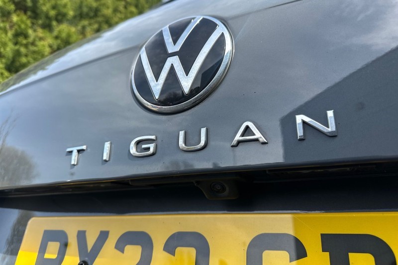 2023 (23) VOLKSWAGEN TIGUAN 1.5 TSI 150 Elegance 5dr DSG 5279462