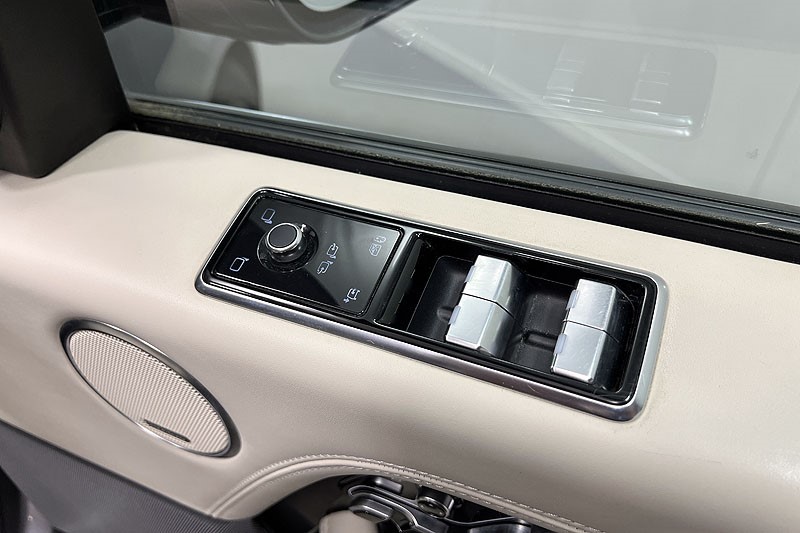 2019 (19) LAND ROVER RANGE ROVER 4.4 SDV8 Vogue SE 4dr Auto 3471321