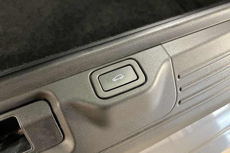 2019 (19) LAND ROVER RANGE ROVER 4.4 SDV8 Vogue SE 4dr Auto 3471363