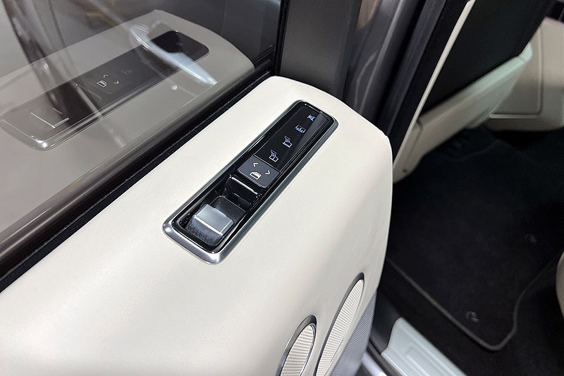 2019 (19) LAND ROVER RANGE ROVER 4.4 SDV8 Vogue SE 4dr Auto 3471359