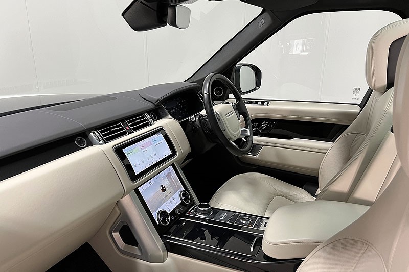 2019 (19) LAND ROVER RANGE ROVER 4.4 SDV8 Vogue SE 4dr Auto 3471351
