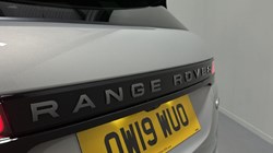 2019 (19) LAND ROVER RANGE ROVER EVOQUE 2.0 D180 First Edition 5dr Auto 3025284
