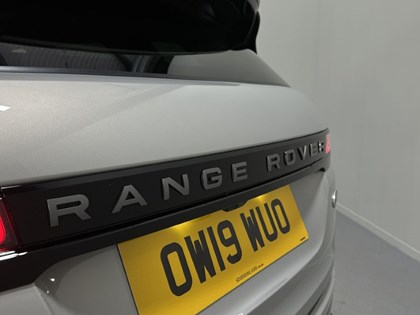 2019 (19) LAND ROVER RANGE ROVER EVOQUE 2.0 D180 First Edition 5dr Auto
