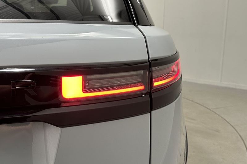 2024 (24) LAND ROVER RANGE ROVER VELAR 2.0 P400e Dynamic HSE 5dr Auto 3512674