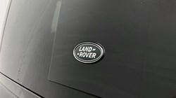 2021 (21) LAND ROVER DEFENDER 3.0 D300 X-Dynamic HSE 110 5dr Auto 3048695