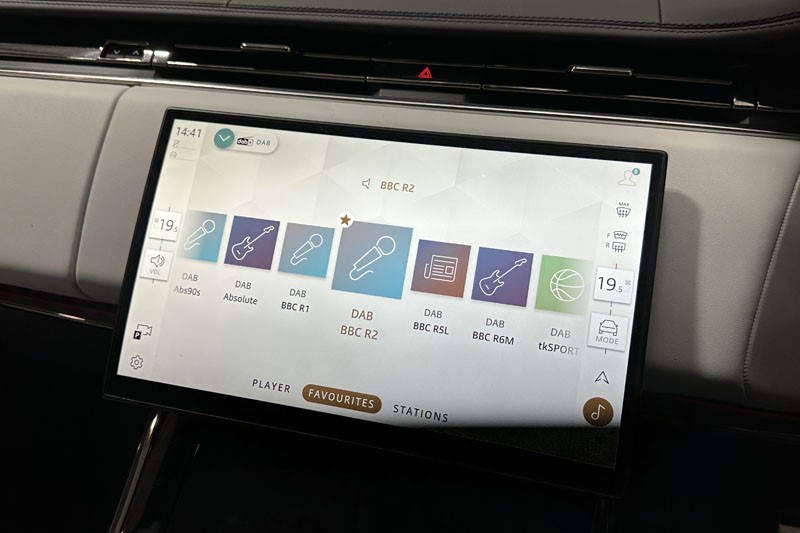 2024 (24) LAND ROVER RANGE ROVER SPORT 3.0 D300 Autobiography 5dr Auto 3517549