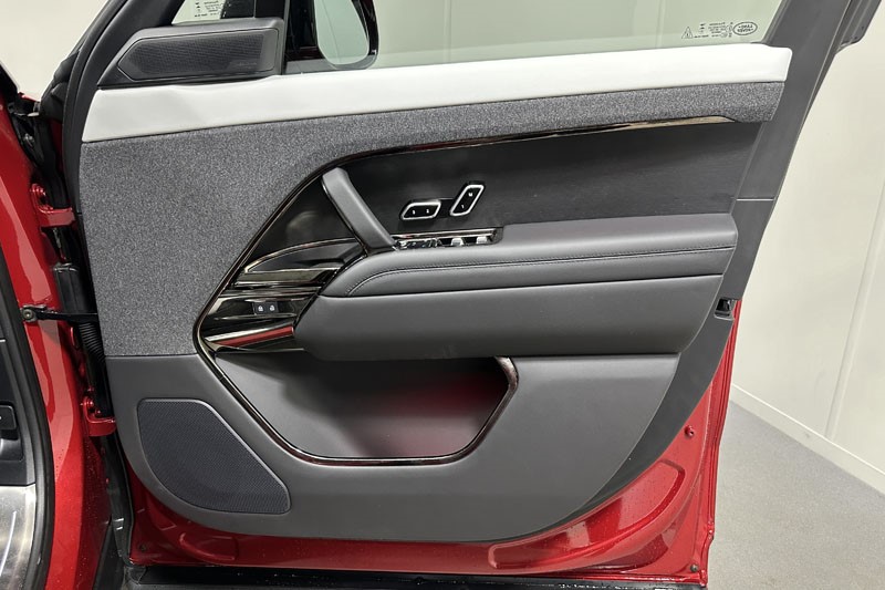 2024 (24) LAND ROVER RANGE ROVER SPORT 3.0 D300 Autobiography 5dr Auto 3517531