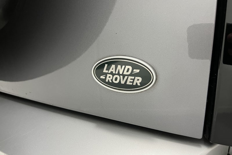 2021 (21) LAND ROVER DEFENDER 3.0 D300 HSE 110 5dr Auto [6 Seat] 3307783