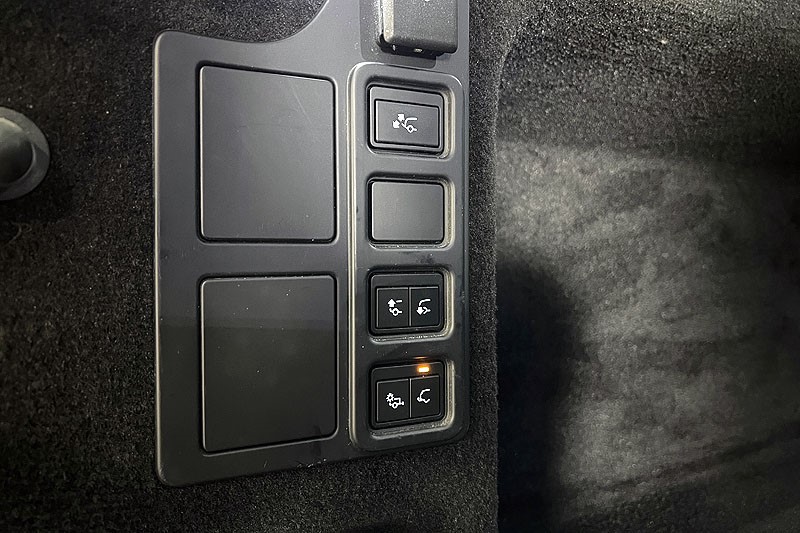 2022 (22) LAND ROVER COMMERCIAL DISCOVERY 3.0 D300 R-Dynamic HSE Commercial Auto 3263880