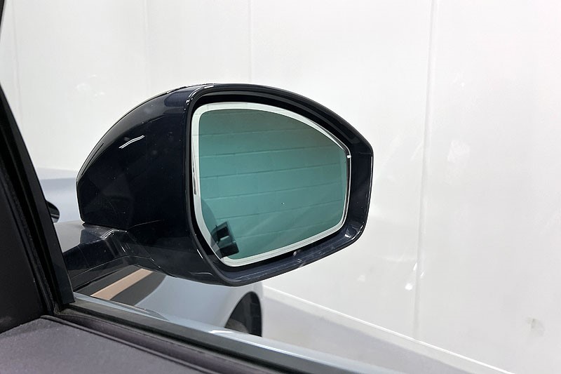 2021 (71) LAND ROVER RANGE ROVER EVOQUE 2.0 D200 R-Dynamic S 5dr Auto 3335055