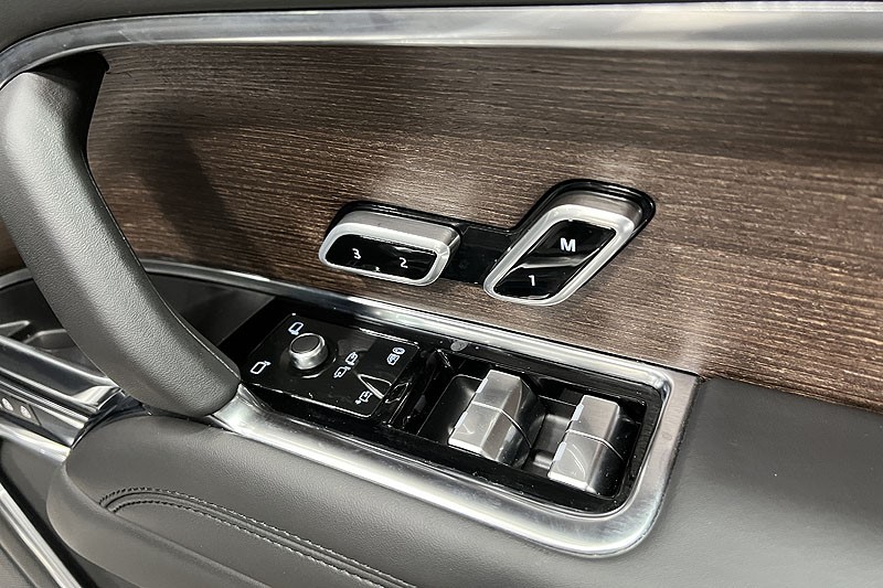 2023 (72) LAND ROVER RANGE ROVER 3.0 P440e SE 4dr Auto 3336186