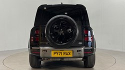 2021 (71) LAND ROVER DEFENDER 3.0 D300 X-Dynamic HSE 110 5dr Auto 3426063