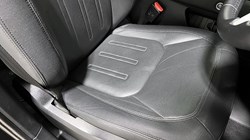 2021 (71) LAND ROVER DEFENDER 3.0 D300 X-Dynamic HSE 110 5dr Auto 3426072