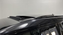 2021 (71) LAND ROVER DEFENDER 3.0 D300 X-Dynamic HSE 110 5dr Auto 3426098