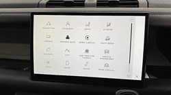 2021 (71) LAND ROVER DEFENDER 3.0 D300 X-Dynamic HSE 110 5dr Auto 3426087