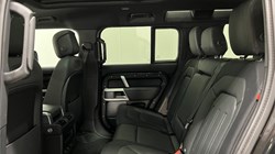 2021 (71) LAND ROVER DEFENDER 3.0 D300 X-Dynamic HSE 110 5dr Auto 3426061