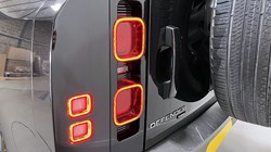 2021 (71) LAND ROVER DEFENDER 3.0 D300 X-Dynamic HSE 110 5dr Auto 3426103