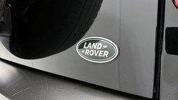 2021 (71) LAND ROVER DEFENDER 3.0 D300 X-Dynamic HSE 110 5dr Auto 3426106