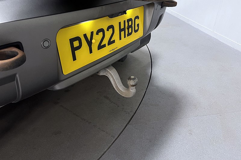 2022 (22) LAND ROVER DEFENDER 3.0 D250 X-Dynamic S 110 5dr Auto 3438741